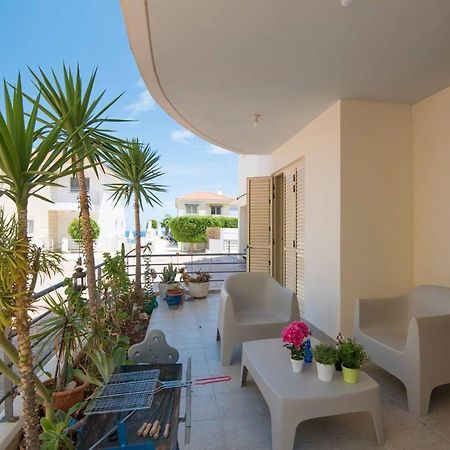 Apartments For Holidays Paralimni Luaran gambar