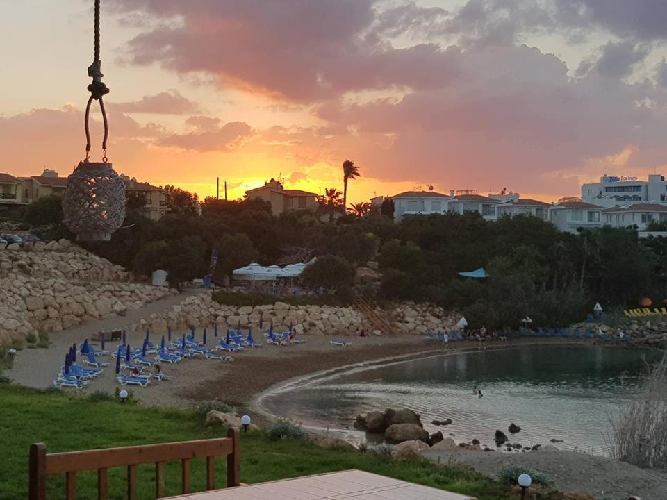 Apartments For Holidays Paralimni Luaran gambar